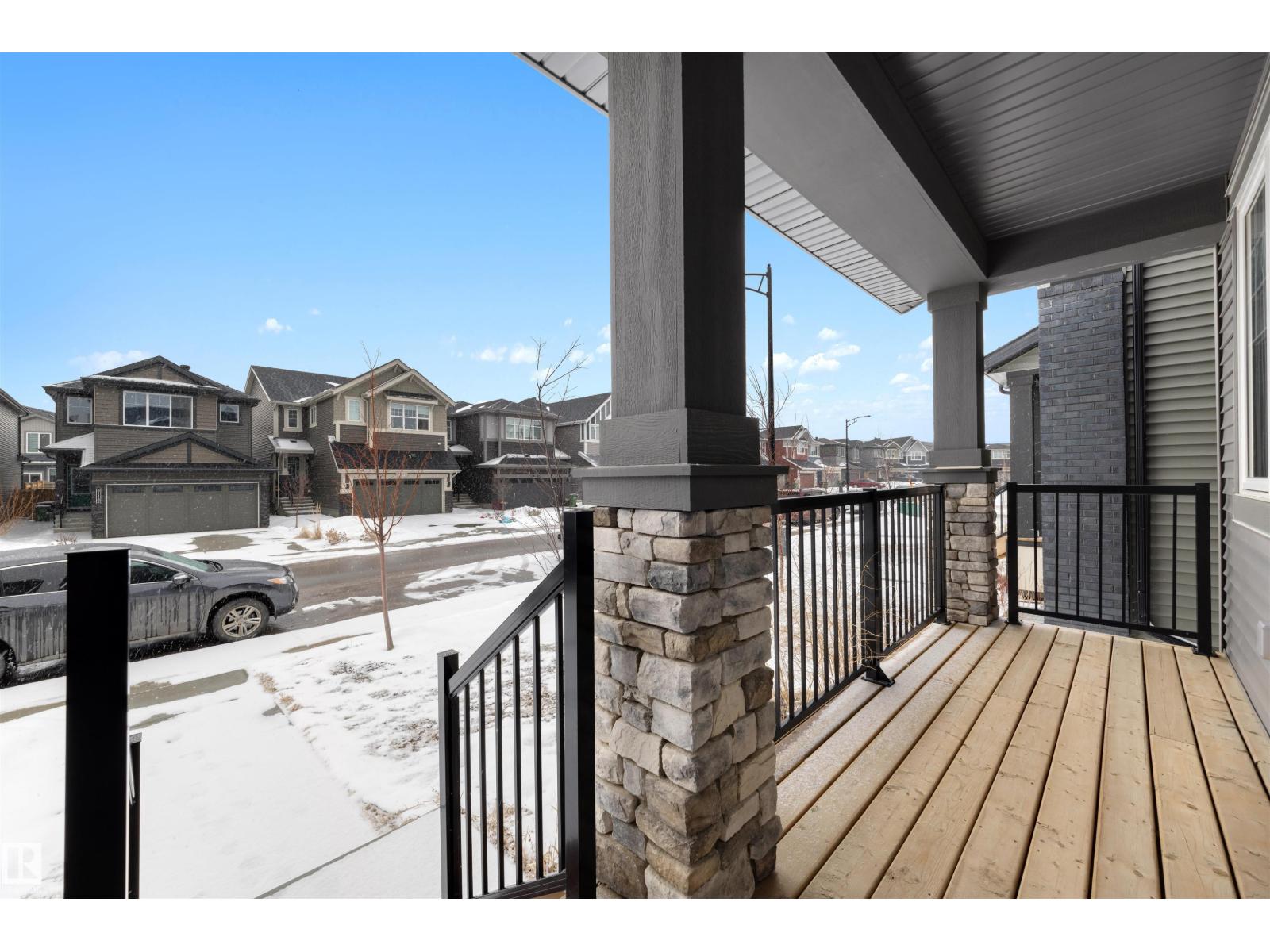 8125 226A ST NW - 26