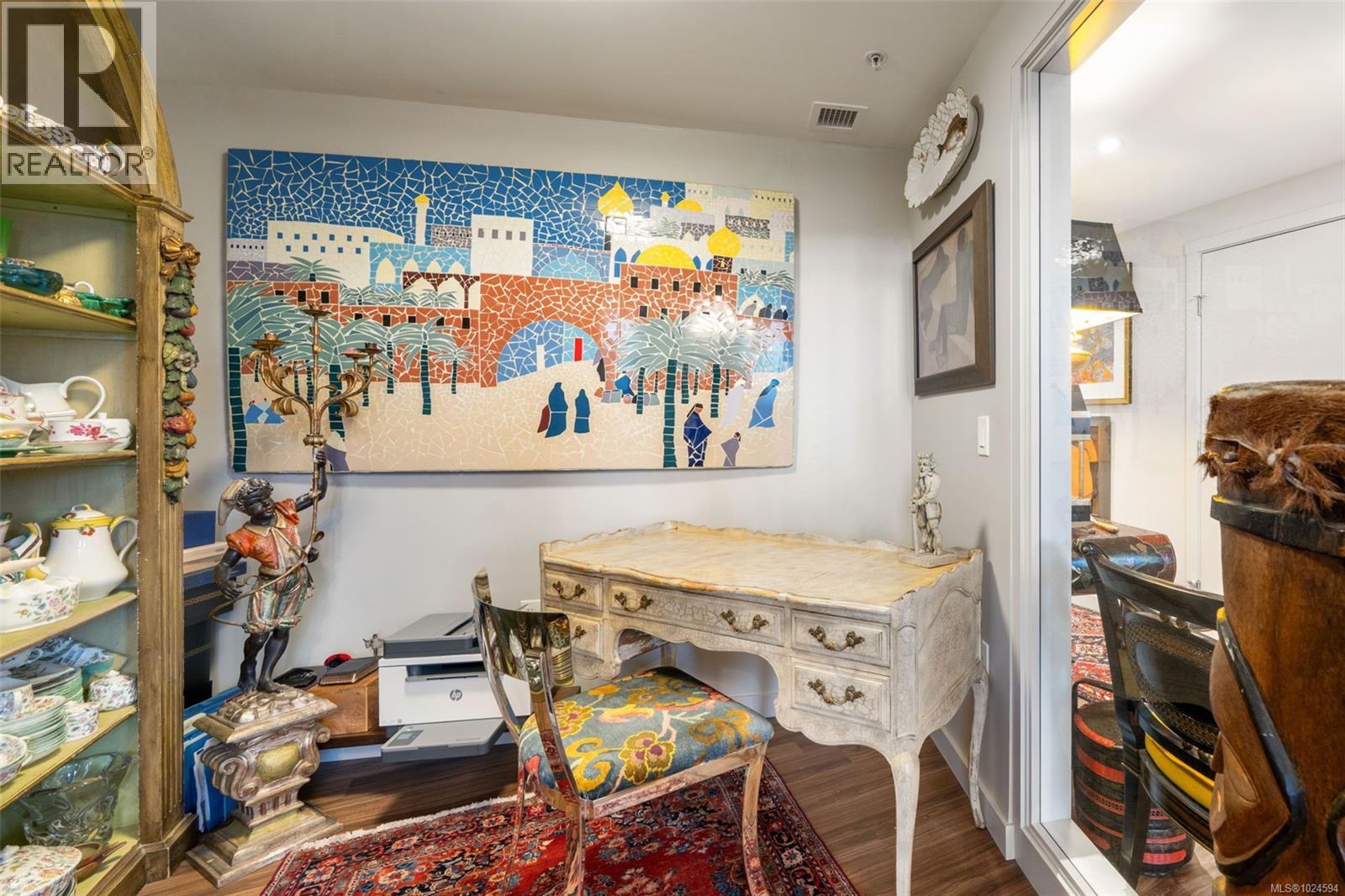 #1101 777 BELLEVILLE ST - 13