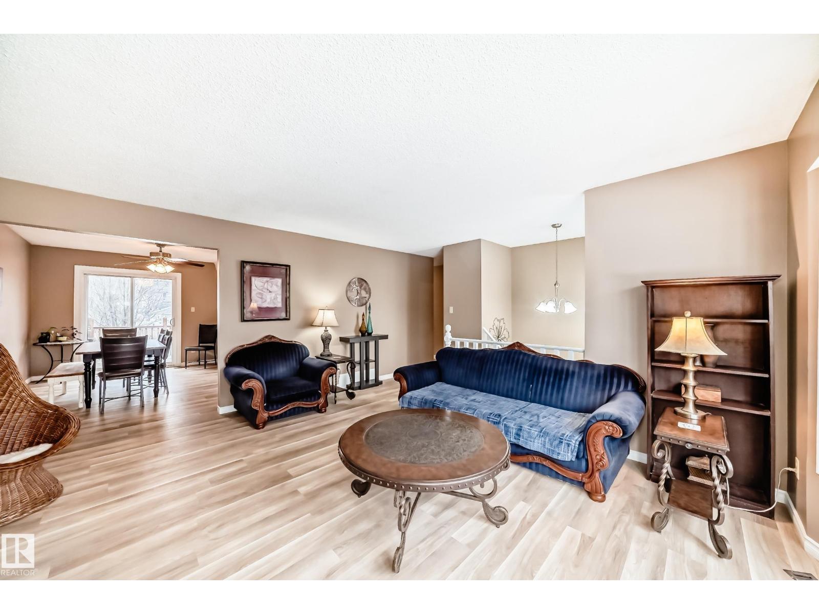 9813 152 ST NW, Edmonton