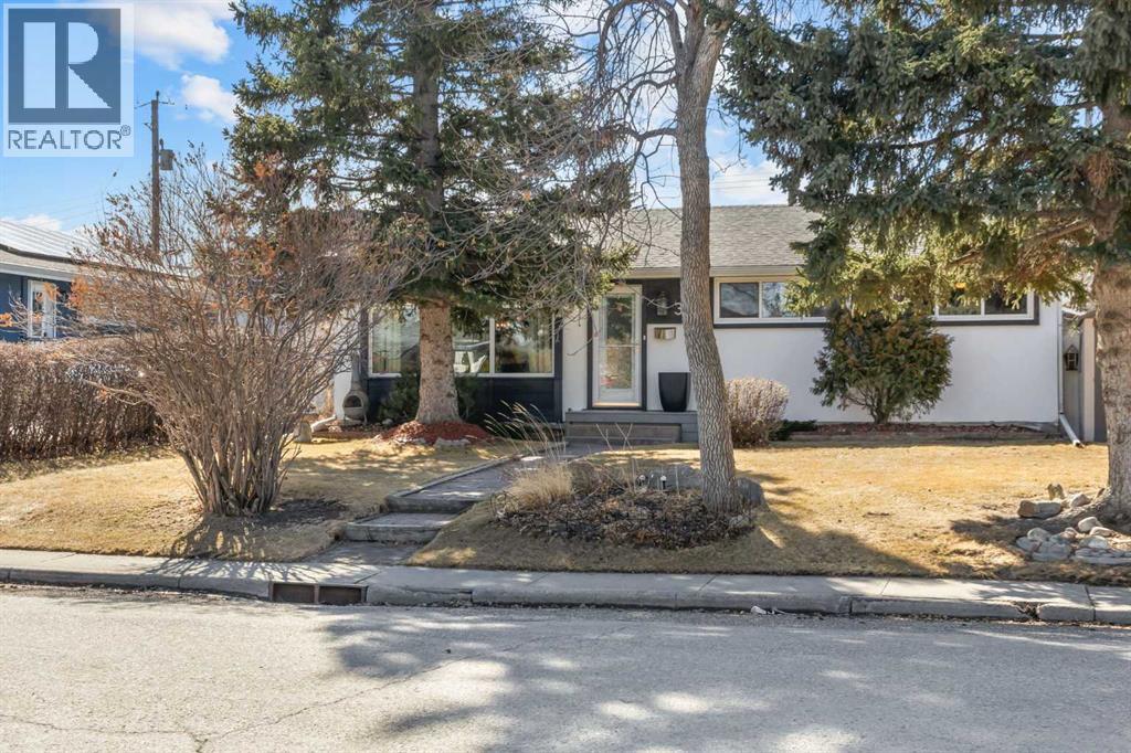 379 Westwood Drive SW