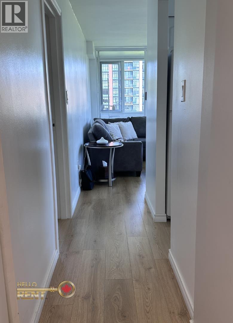 1004 31 ELLIOT STREET, New Westminster