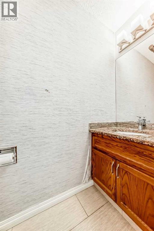 Single Family House for Sale in  Eldorado Close NE Monterey Park Calgary 