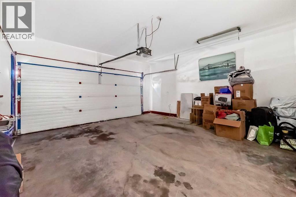 Single Family House for Sale in  Eldorado Close NE Monterey Park Calgary 