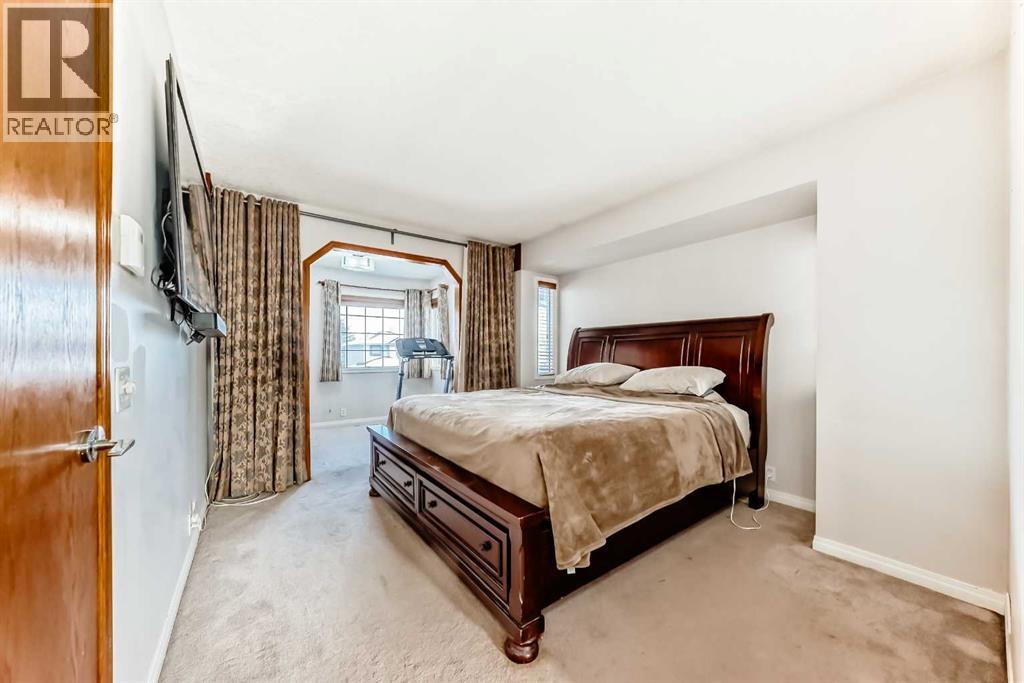 Single Family House for Sale in  Eldorado Close NE Monterey Park Calgary 