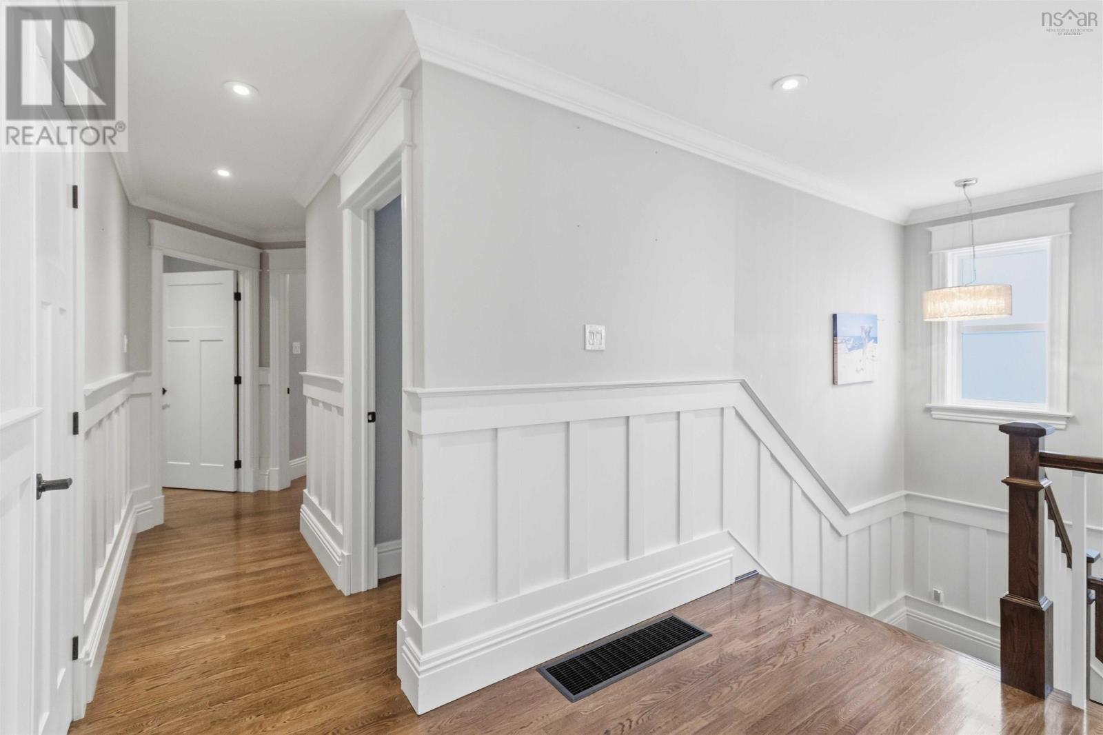 Property 16 of 40 of 60 Amesbury Gate