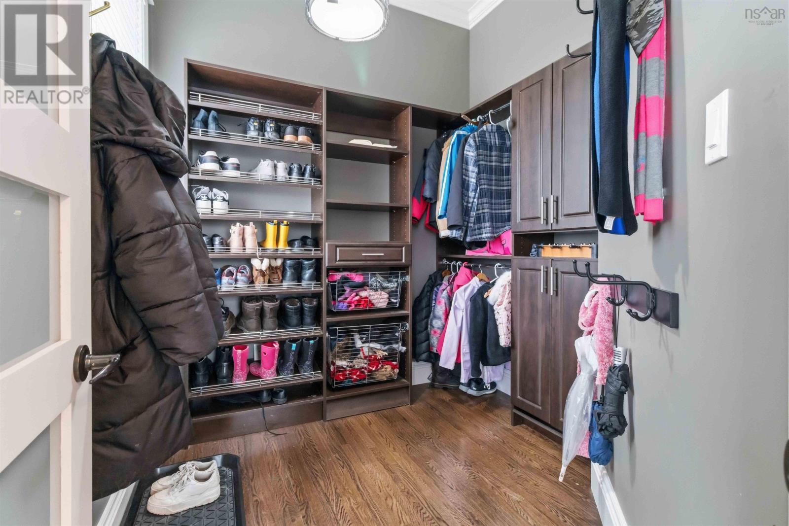 Property 14 of 40 of 60 Amesbury Gate