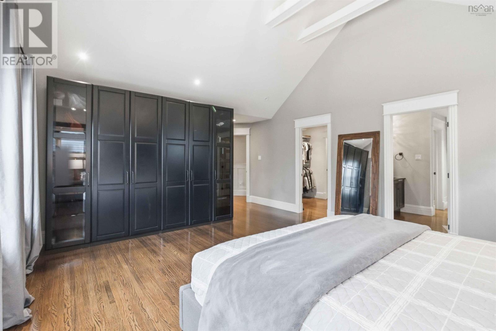 Property 19 of 40 of 60 Amesbury Gate