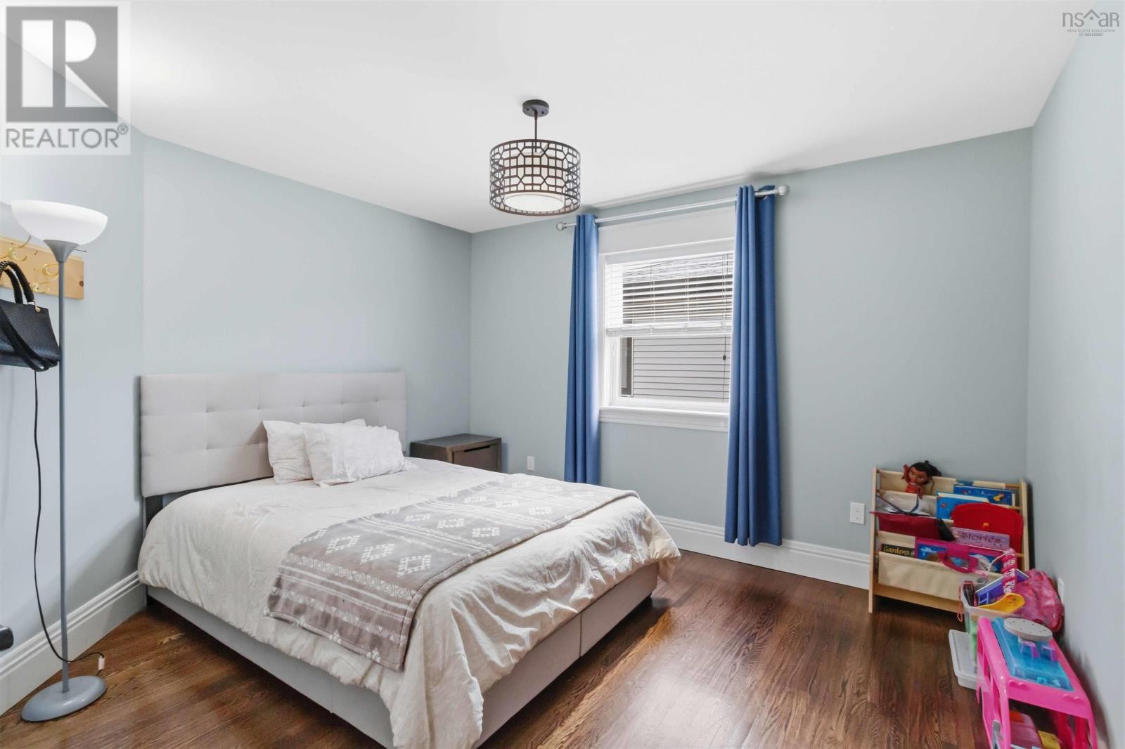 Property 29 of 40 of 60 Amesbury Gate