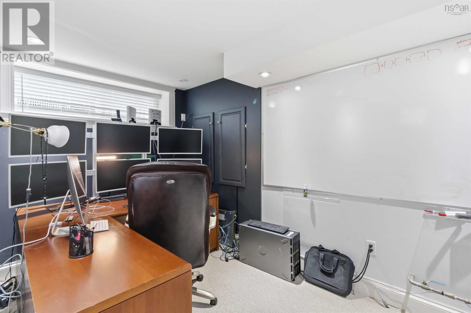 Property 34 of 40 of 60 Amesbury Gate