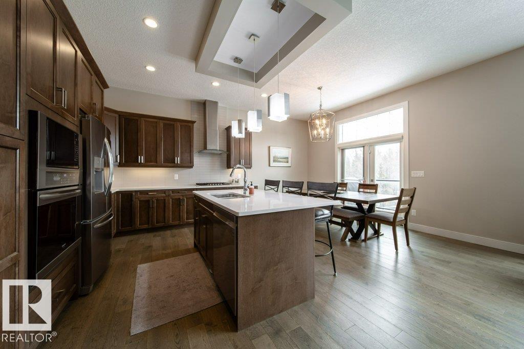 #19 20425 93 AV NW - 25