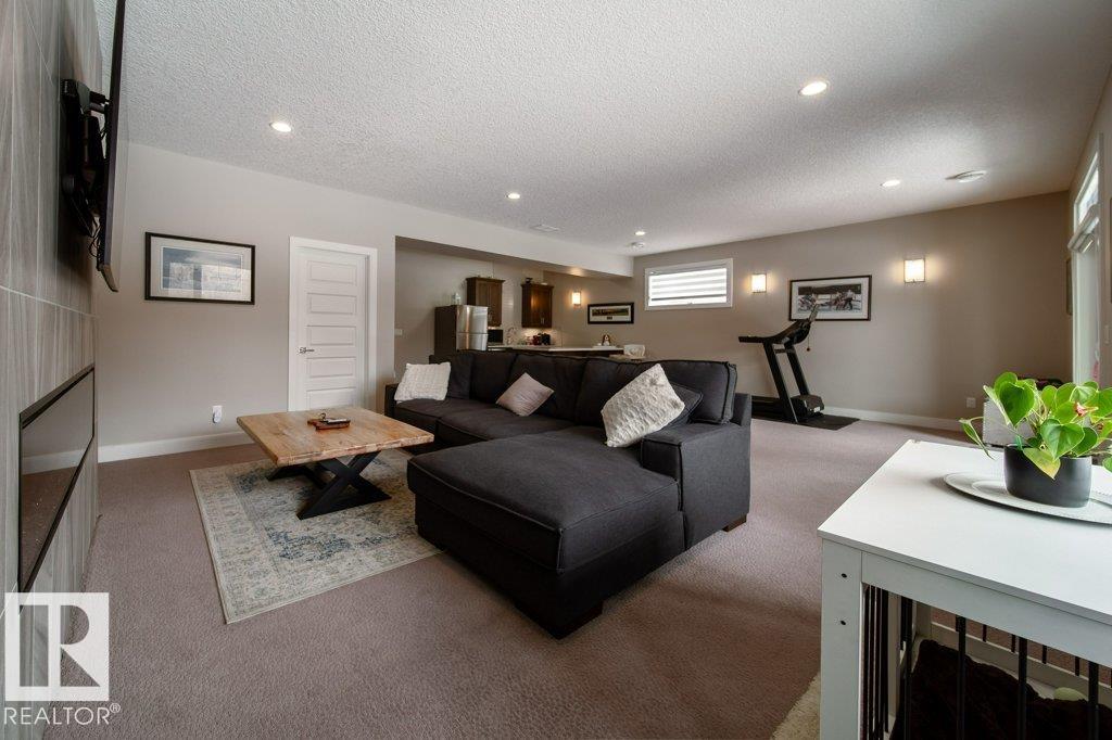 #19 20425 93 AV NW, Edmonton