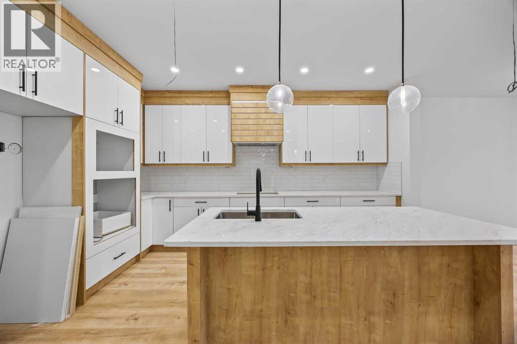 Single Family House for Sale in  Saddlelake Manor NE Saddle Ridge Calgary 