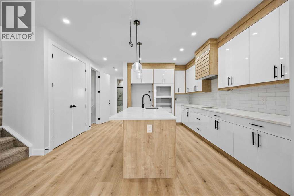 Single Family House for Sale in  Saddlelake Manor NE Saddle Ridge Calgary 