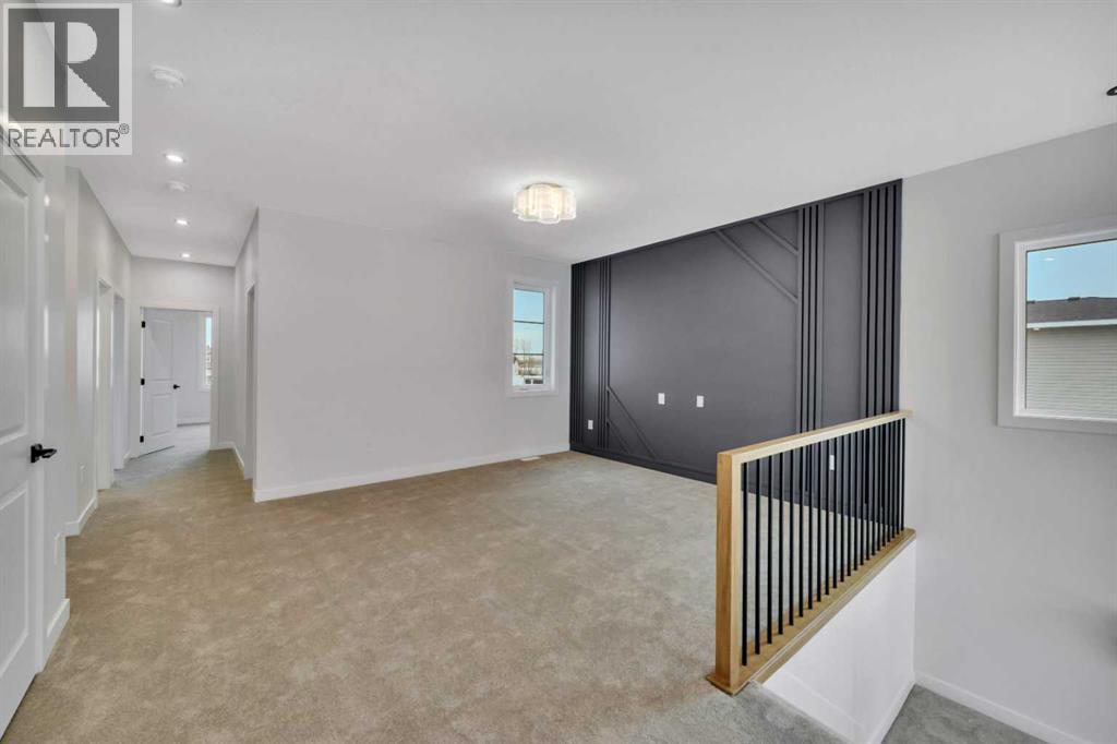 Single Family House for Sale in  Everson Close Evergreen Red Deer 