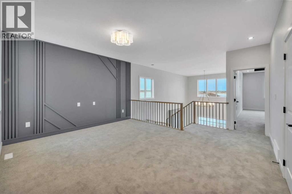 Single Family House for Sale in  Everson Close Evergreen Red Deer 