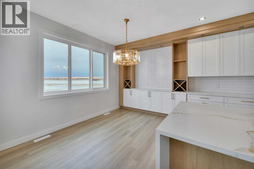 Single Family House for Sale in  Everson Close Evergreen Red Deer 