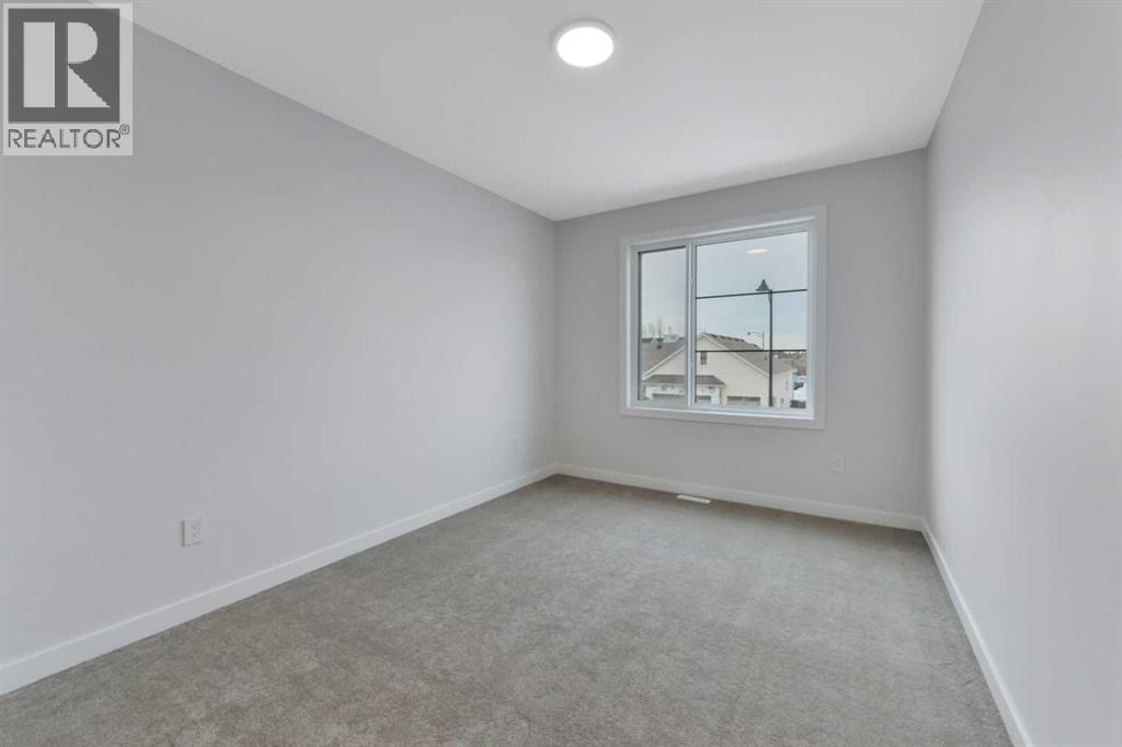 Single Family House for Sale in  Everson Close Evergreen Red Deer 