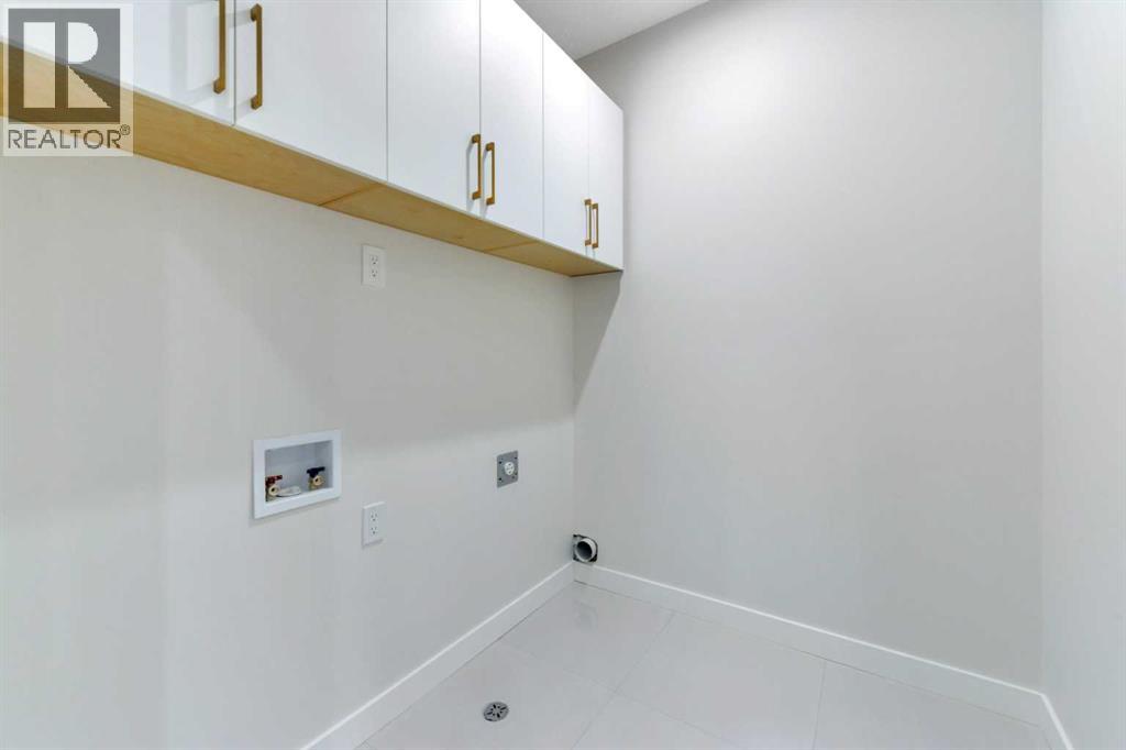 Single Family House for Sale in  Everson Close Evergreen Red Deer 