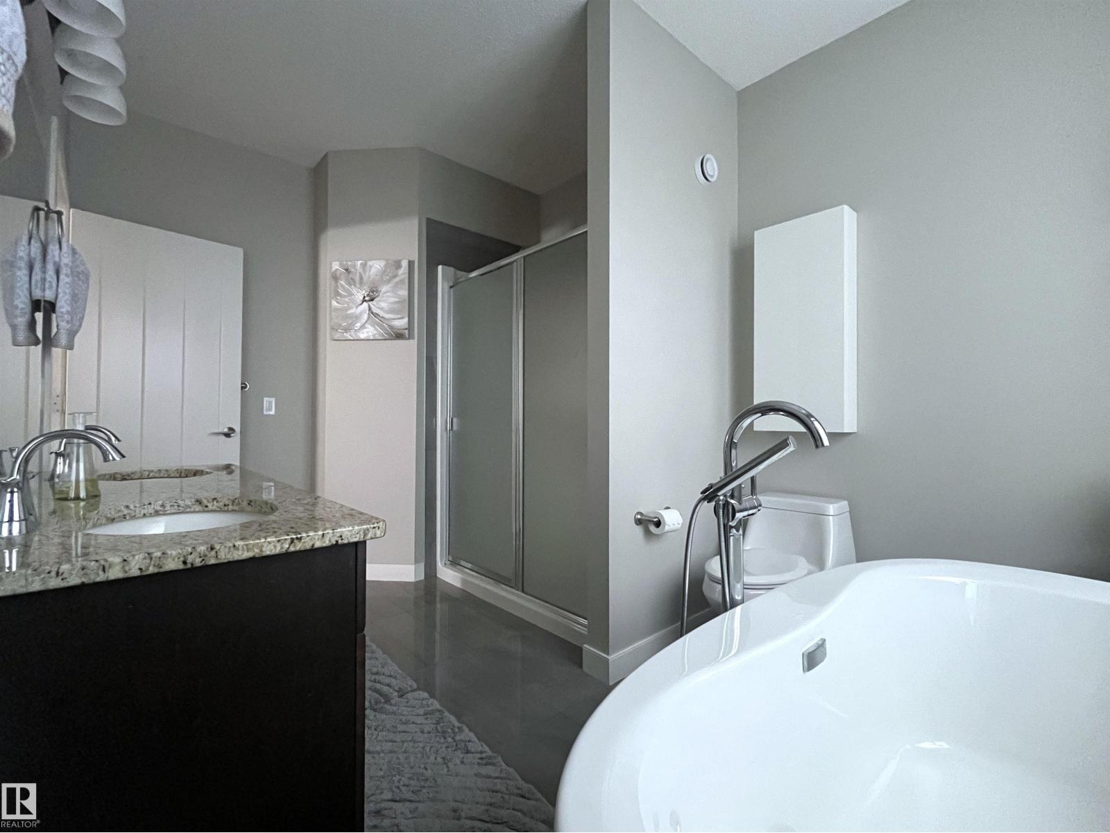 8504 216 ST NW, Edmonton