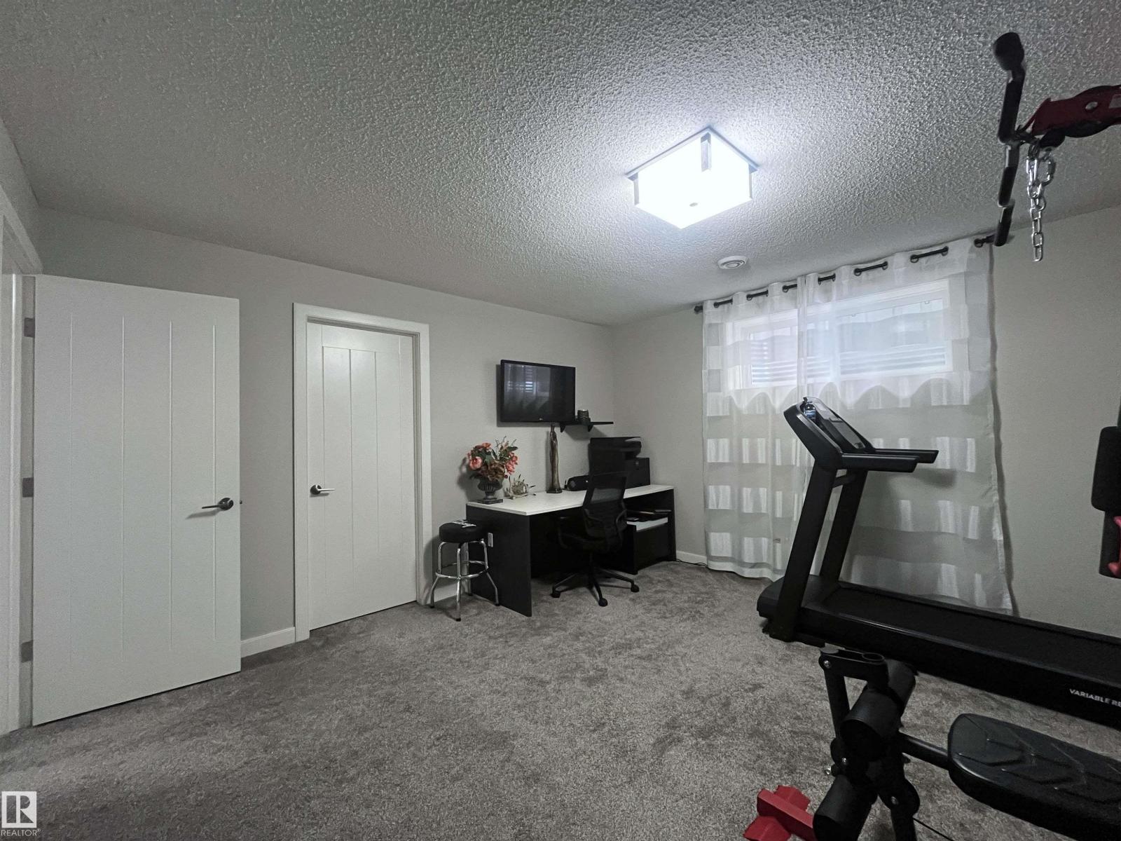 8504 216 ST NW, Edmonton