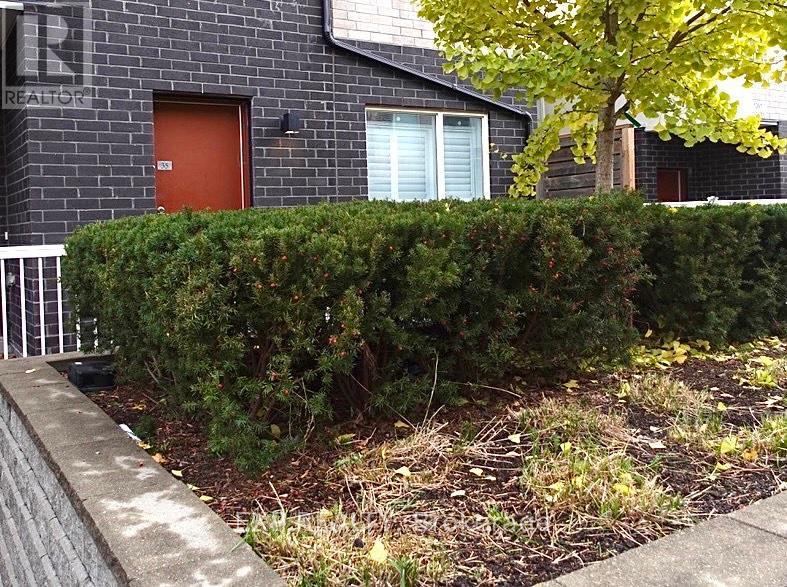 35 - 1363 NEILSON ROAD