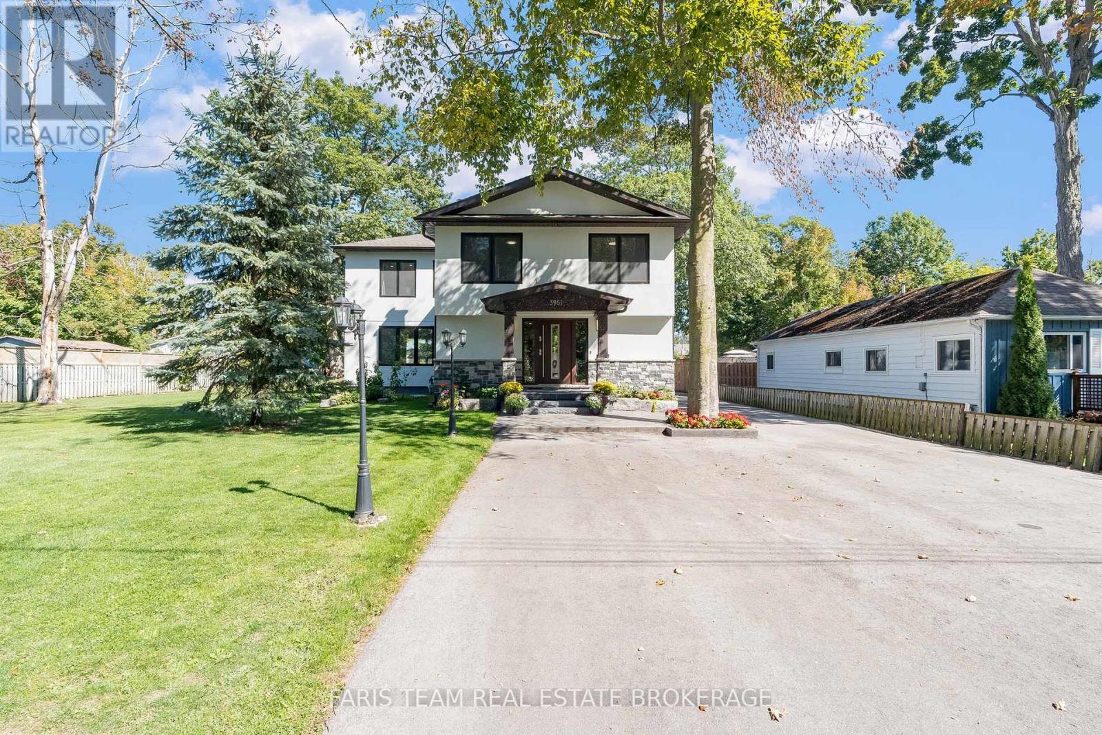 3951 ALBERTA AVENUE - 4