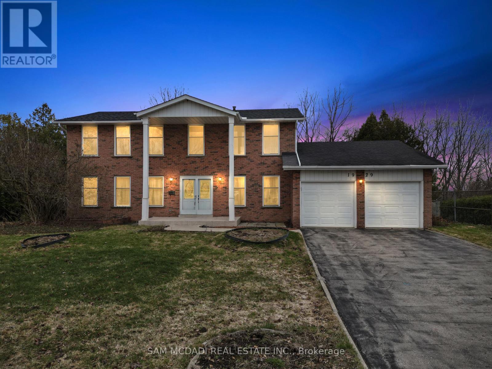 1929 FIELDGATE DRIVE,Burlington (Tyandaga),,