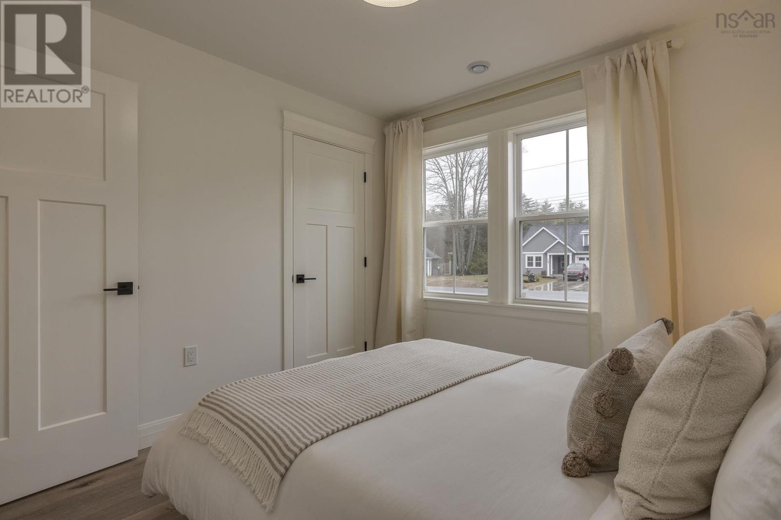 Property 23 of 37 of 169 Rivercrest Lane