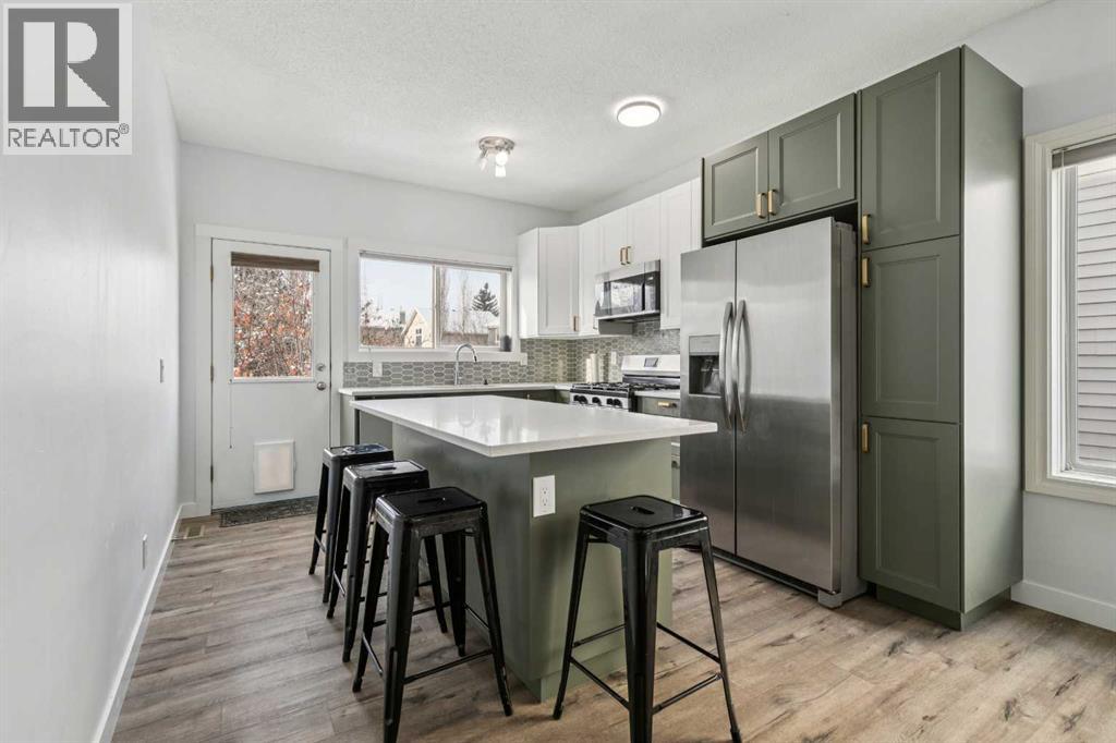 Single Family House 4 Level for Sale in  Somerset Drive SW Somerset Calgary 