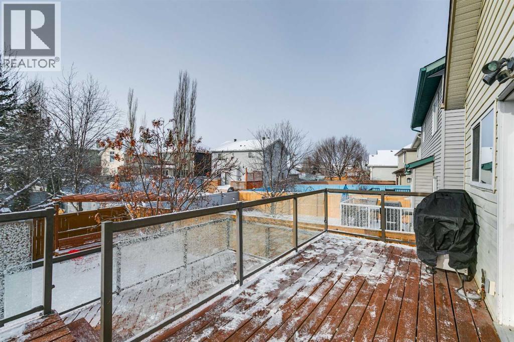 Single Family House 4 Level for Sale in  Somerset Drive SW Somerset Calgary 