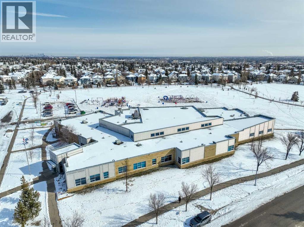 Single Family House 4 Level for Sale in  Somerset Drive SW Somerset Calgary 