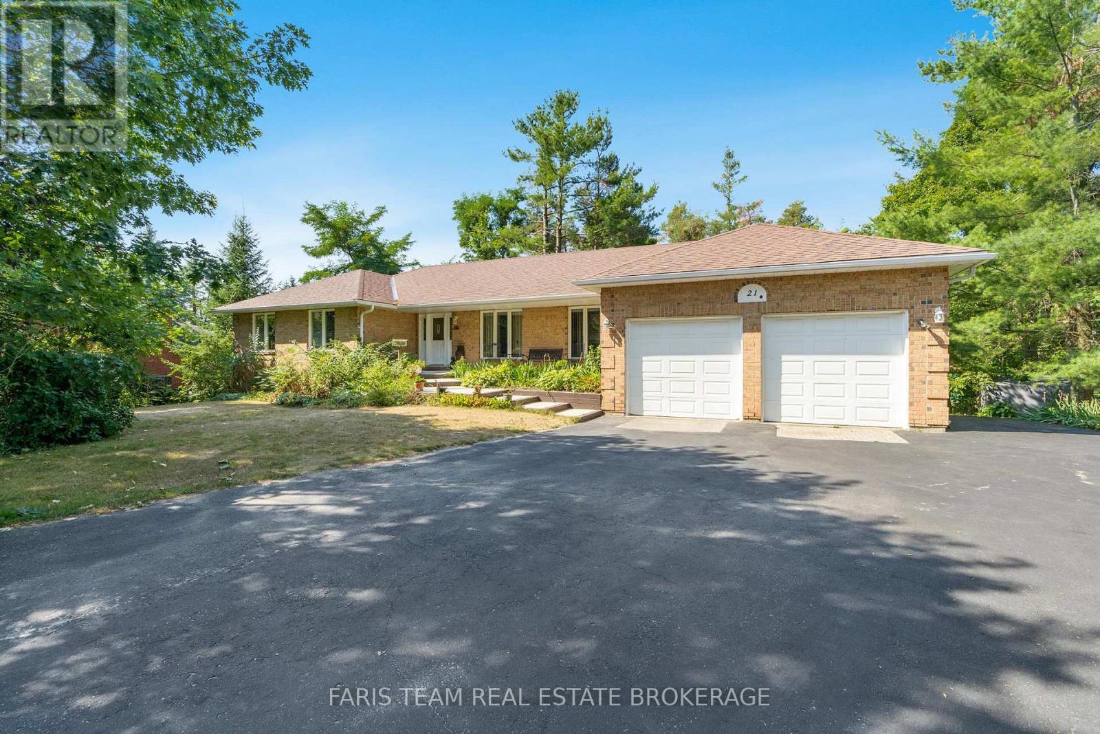 21 FOREST HILL DRIVE - 1
