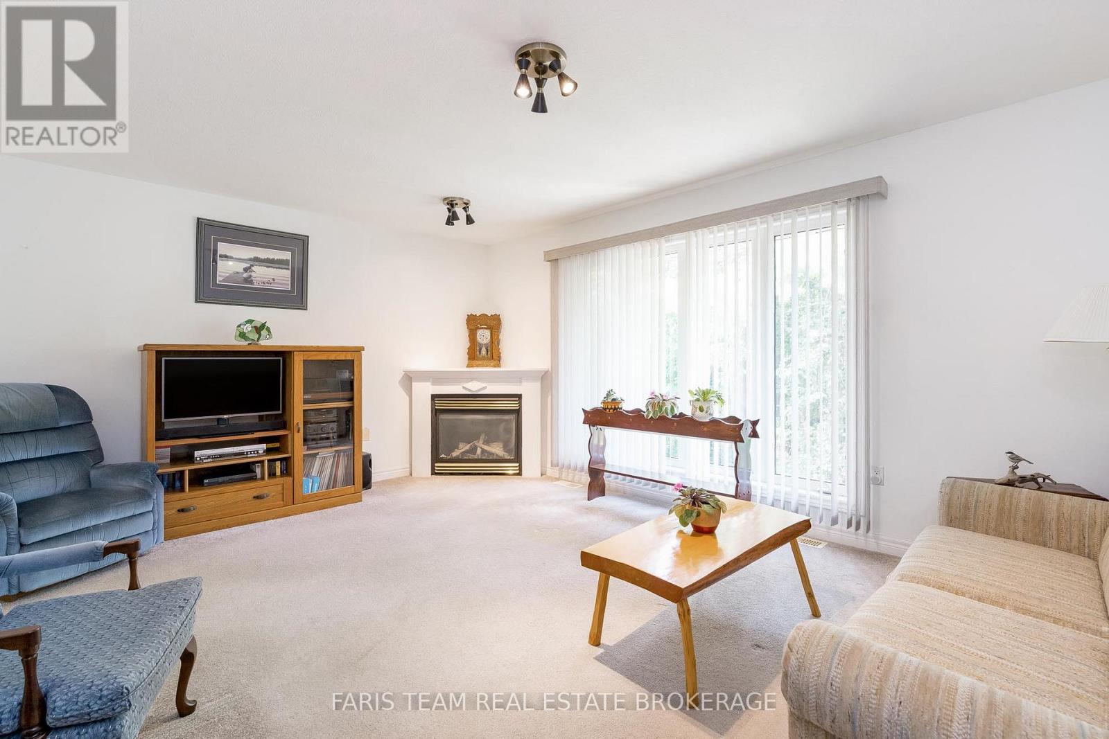 21 FOREST HILL DRIVE - 17