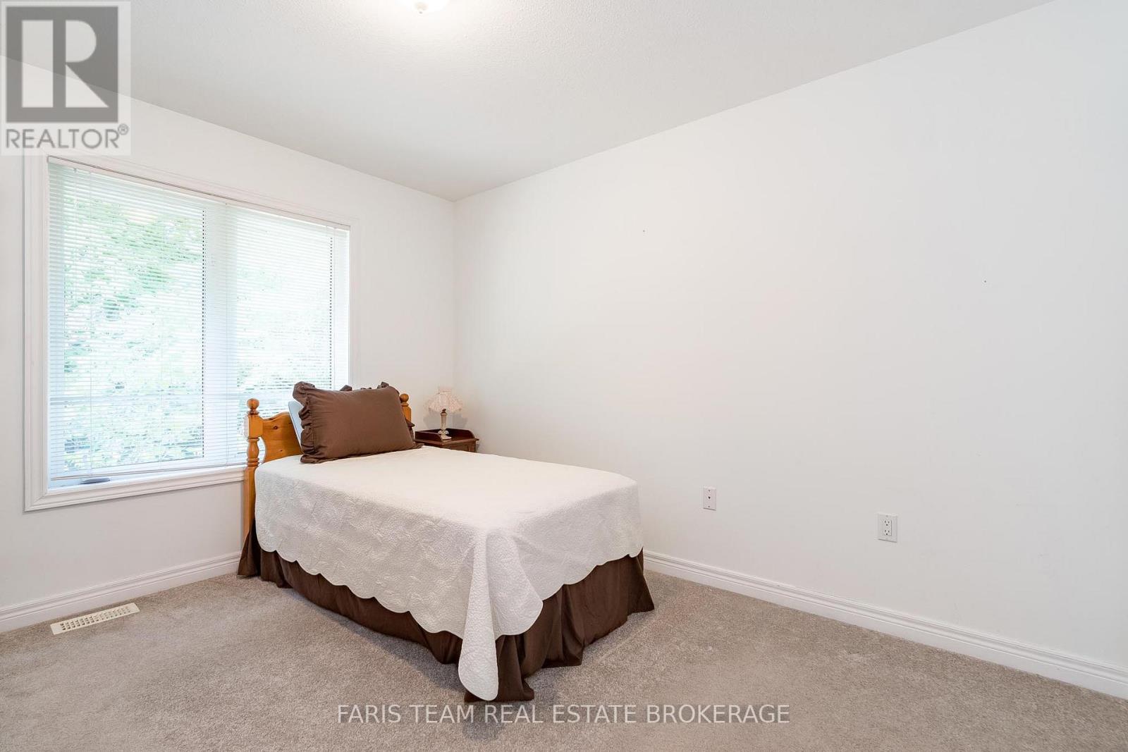 21 FOREST HILL DRIVE - 22