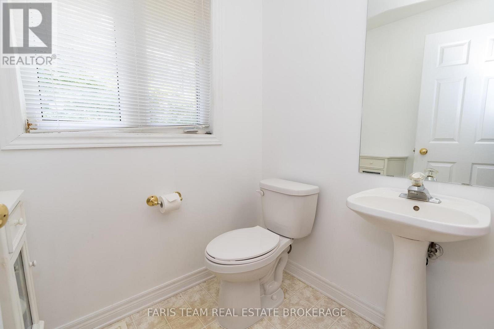 21 FOREST HILL DRIVE - 25