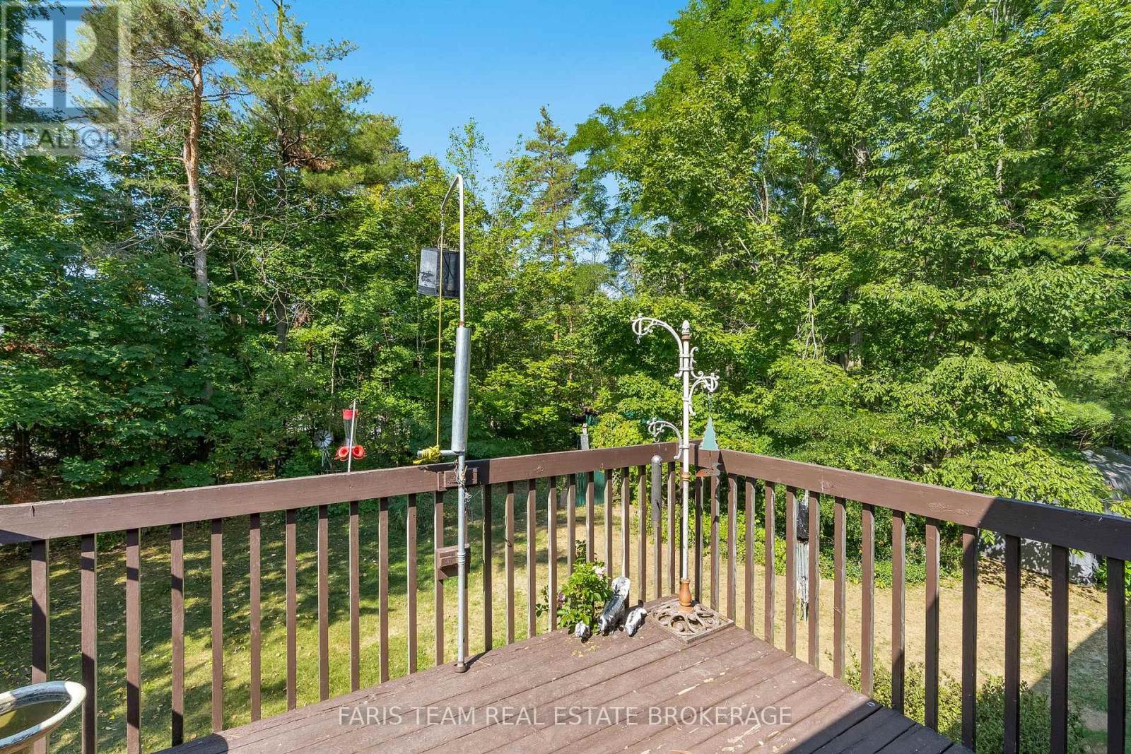 21 FOREST HILL DRIVE - 42
