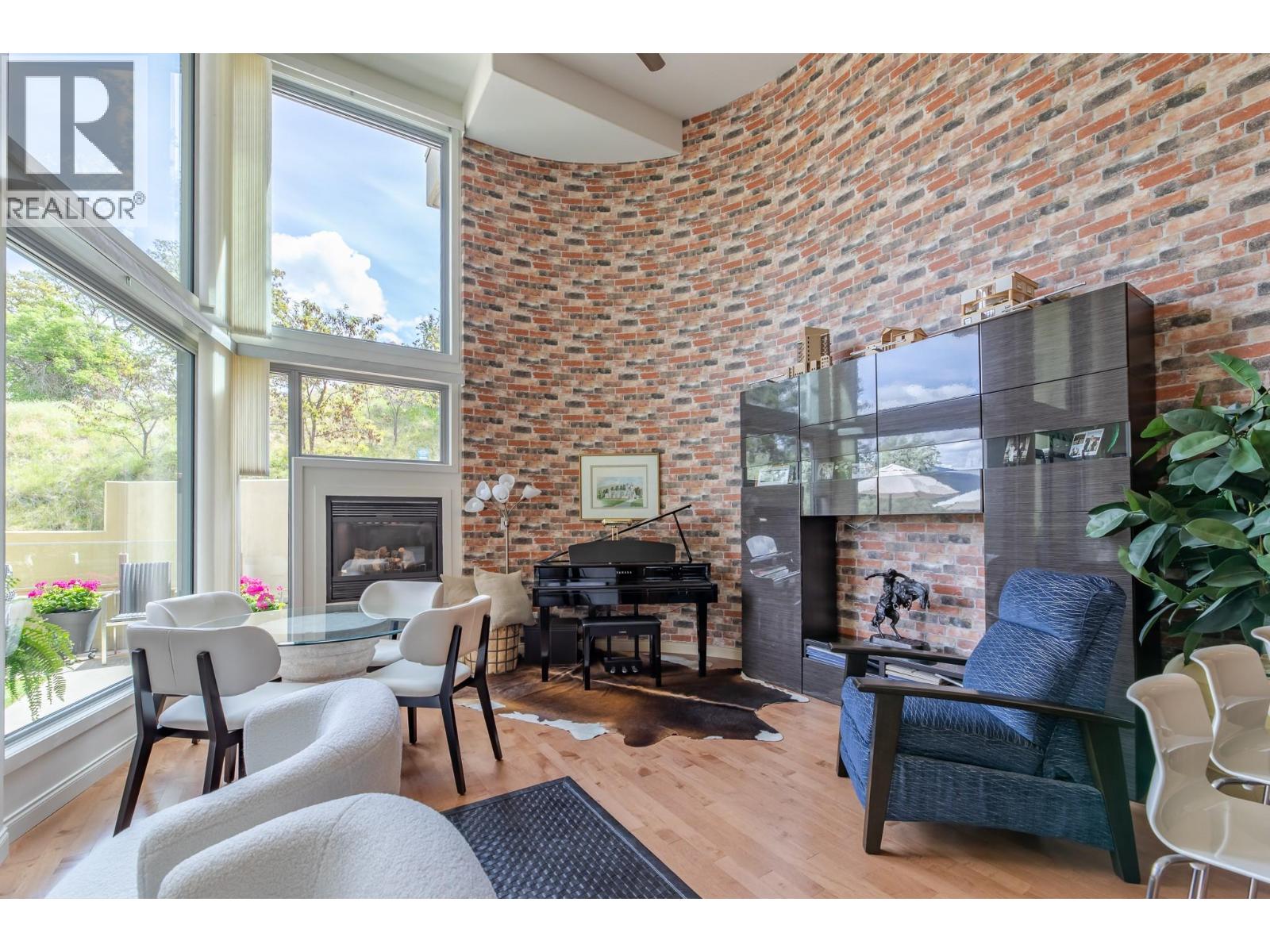 208 250 MARINA Way, Penticton