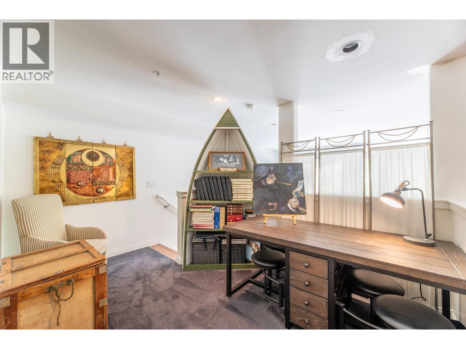 #208 250 MARINA Way - 18