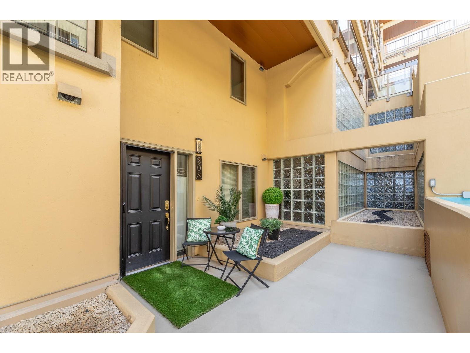 #208 250 MARINA Way - 2