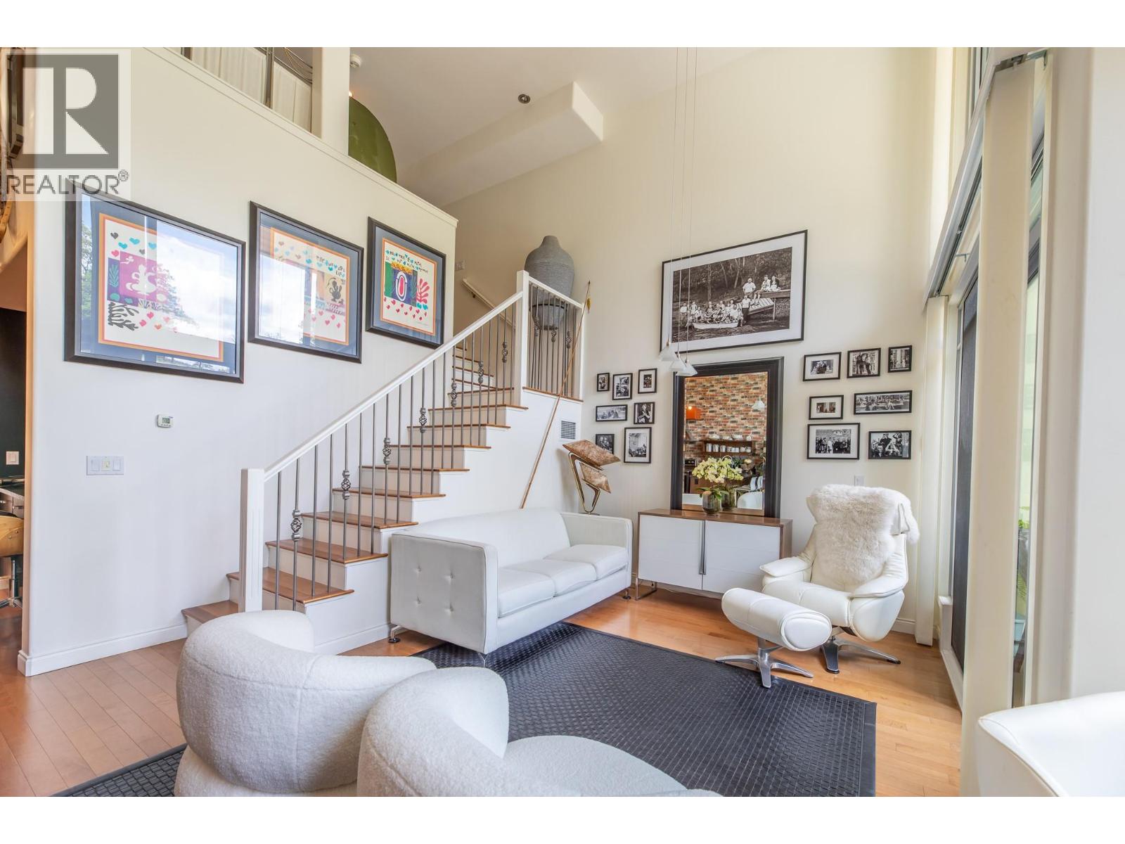 #208 250 MARINA Way - 5