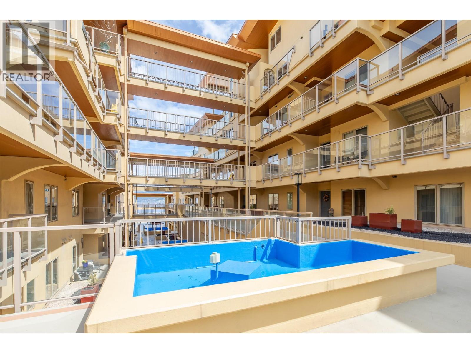 #208 250 MARINA Way - 33