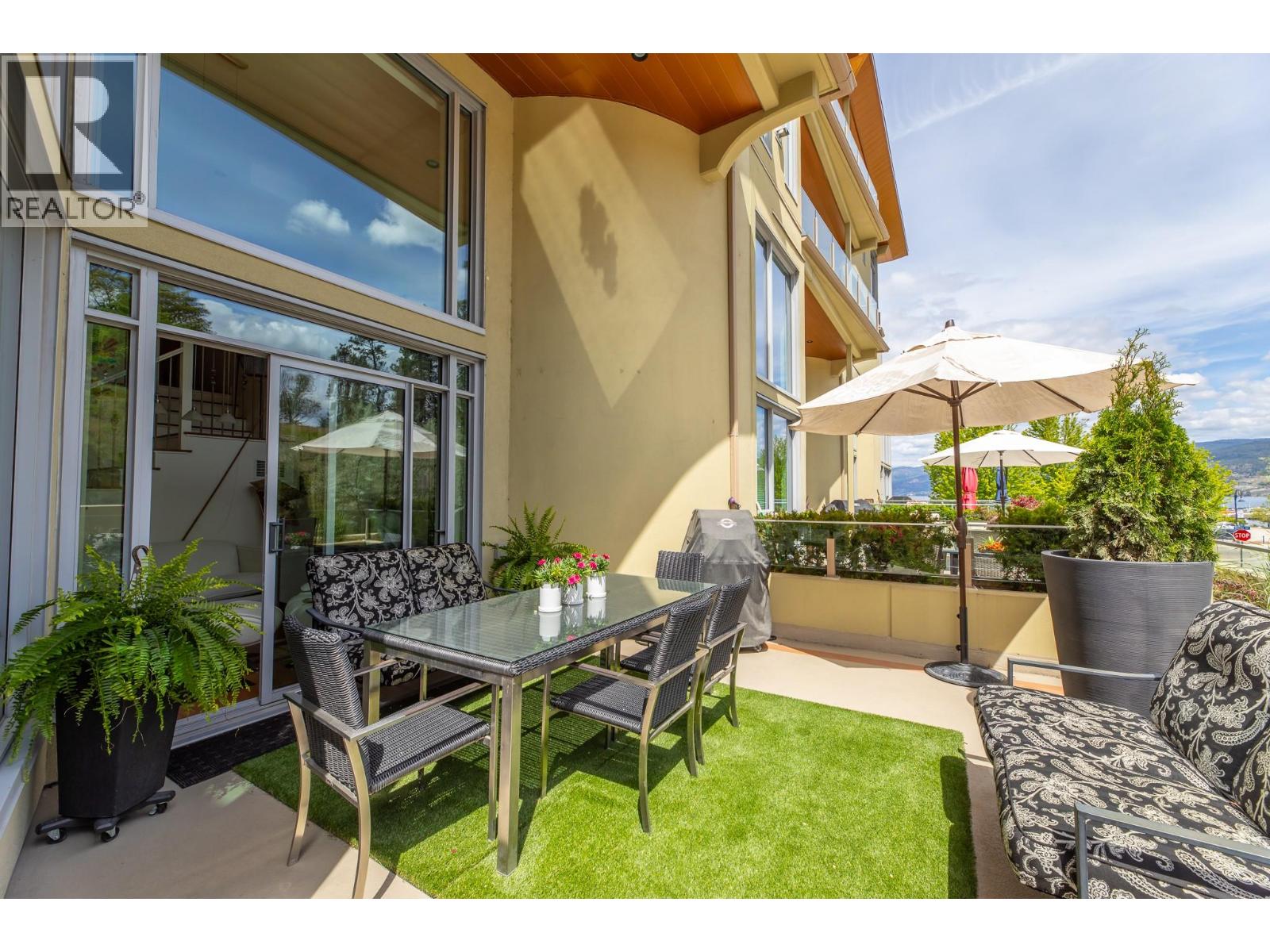 208 250 MARINA Way, Penticton