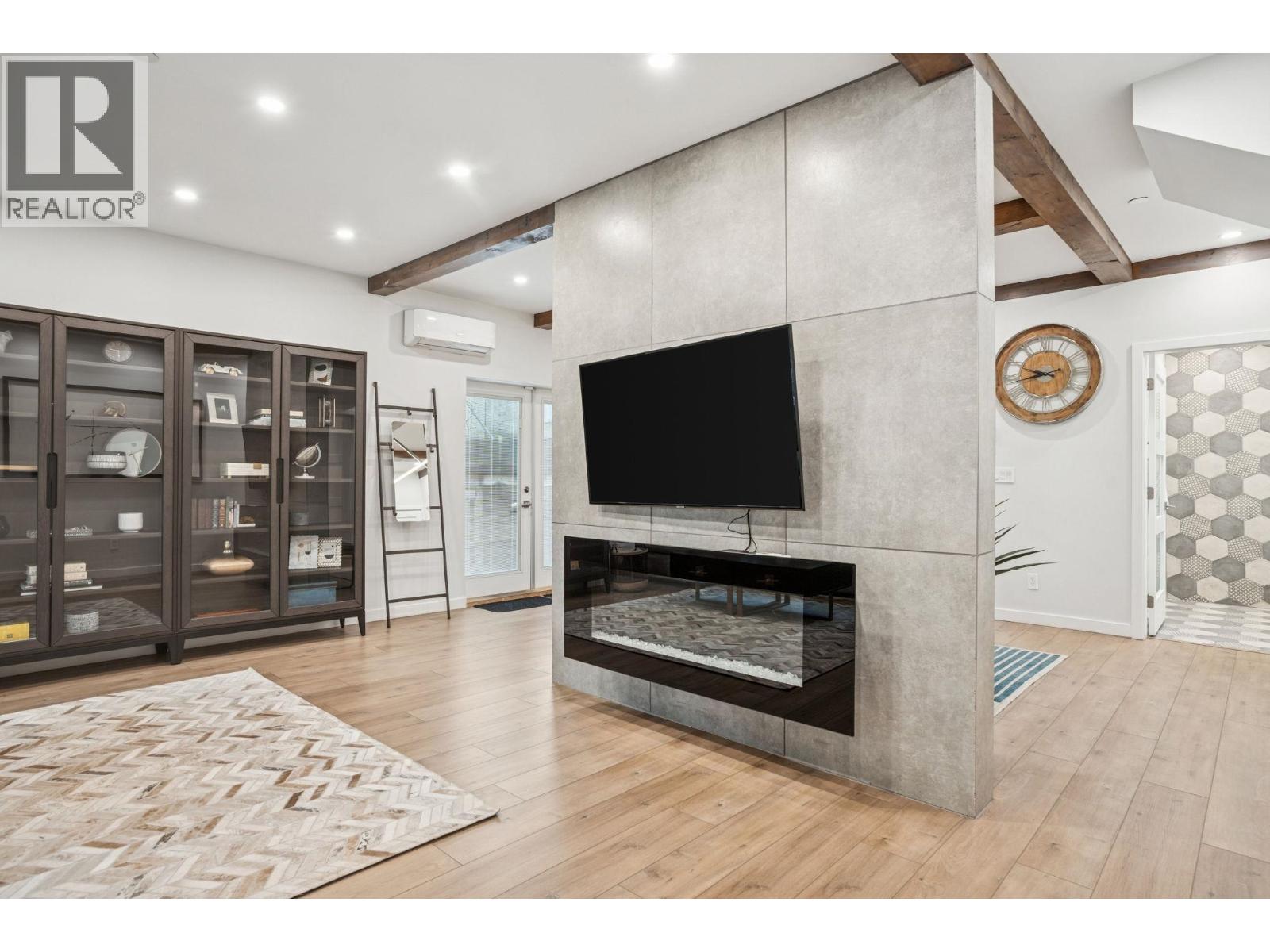 Industrial for Sale in Vancouver – 933 MCLEAN DRIVE, Vancouver - Image 9