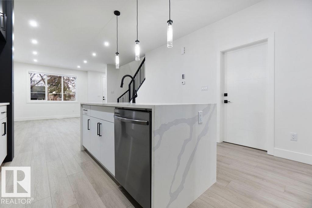 12309 91 ST NW NW, Edmonton