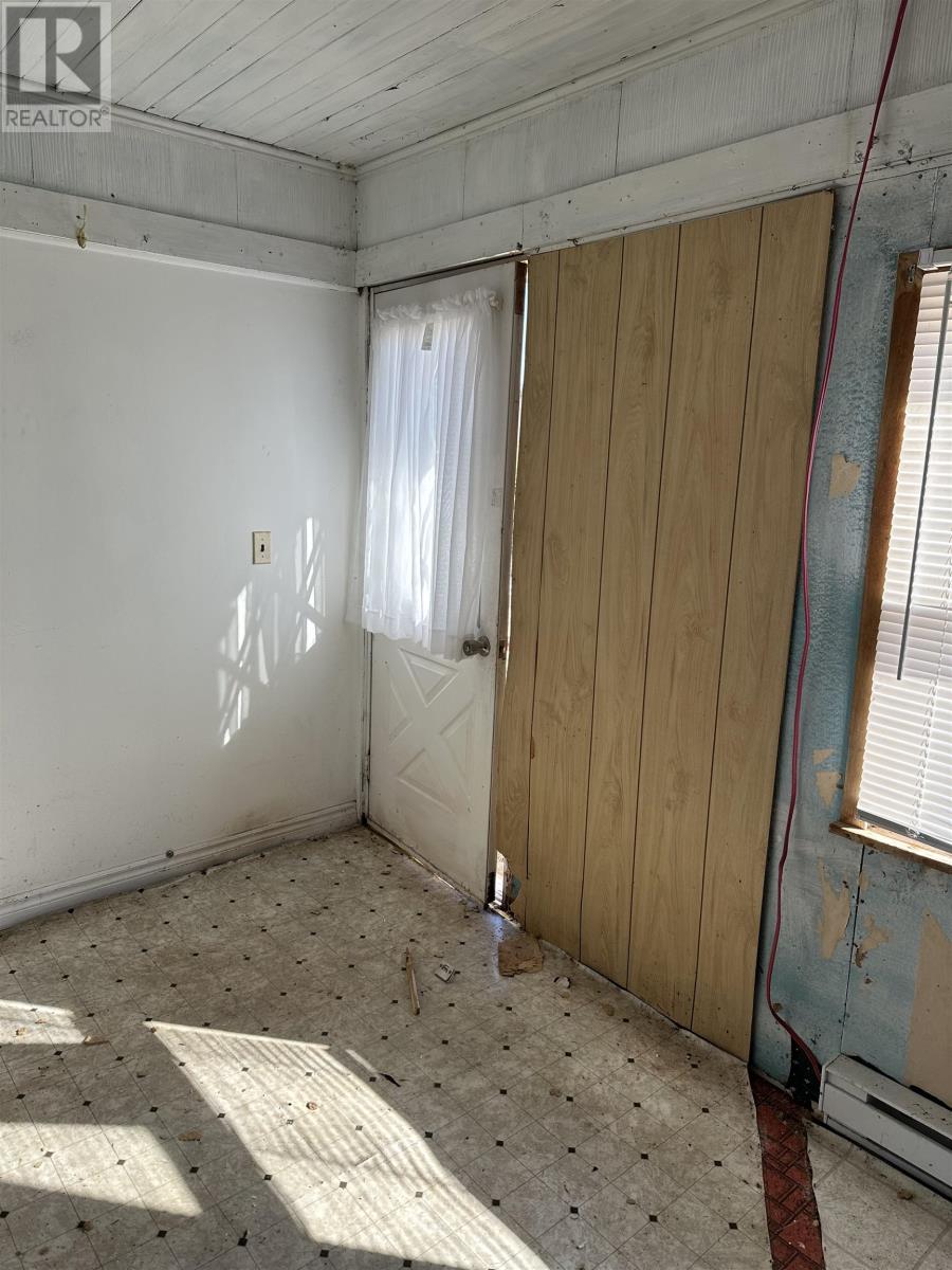 377 ENMORE ROAD - 27