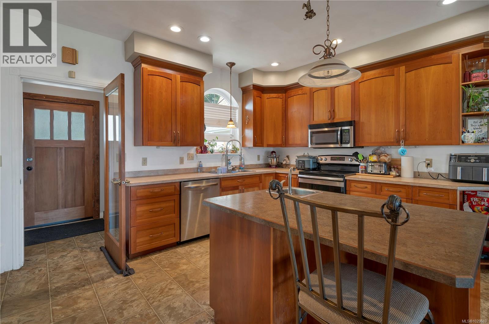 4005 Island Hwy S, Campbell River