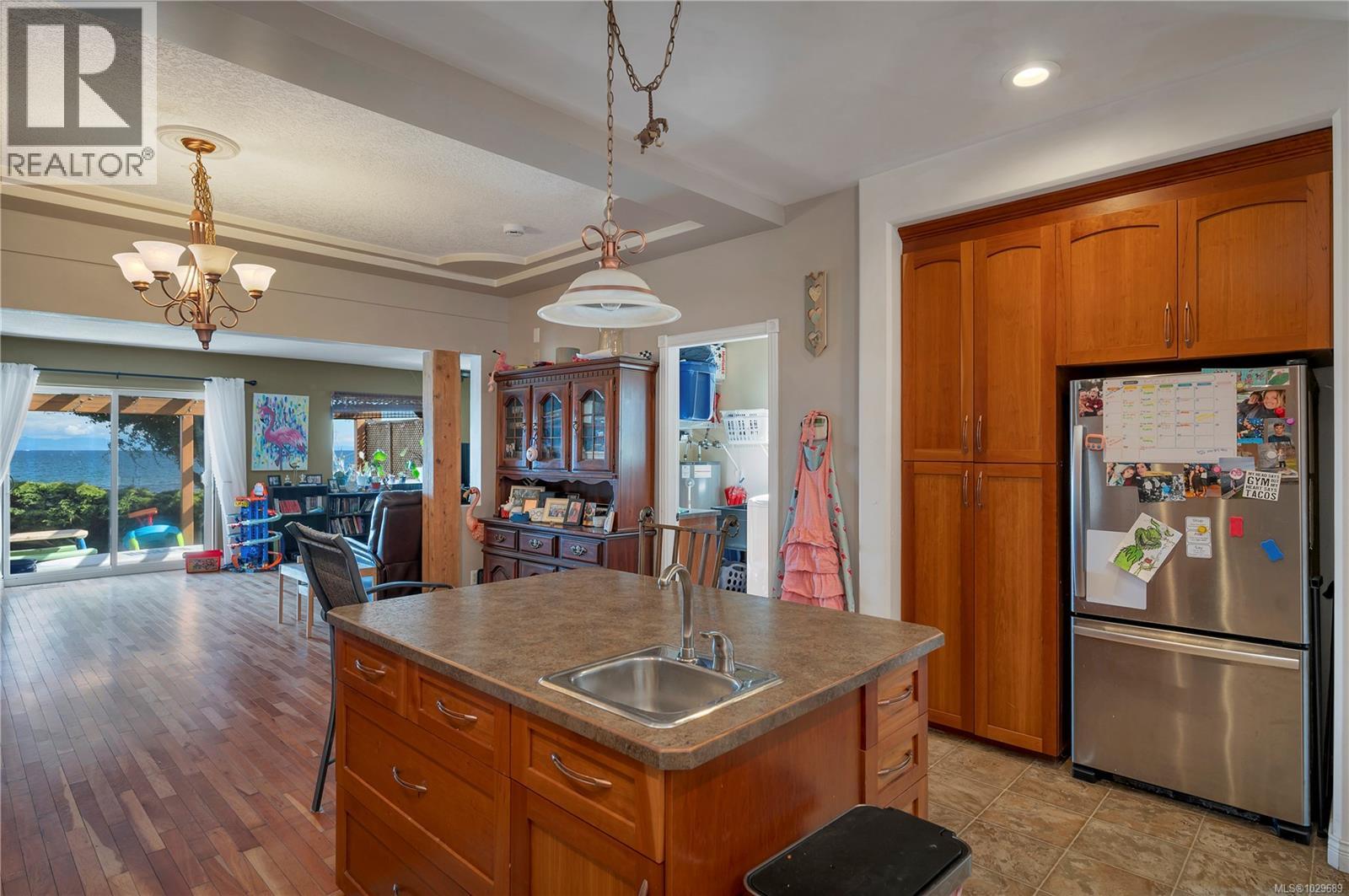 4005 Island Hwy S, Campbell River