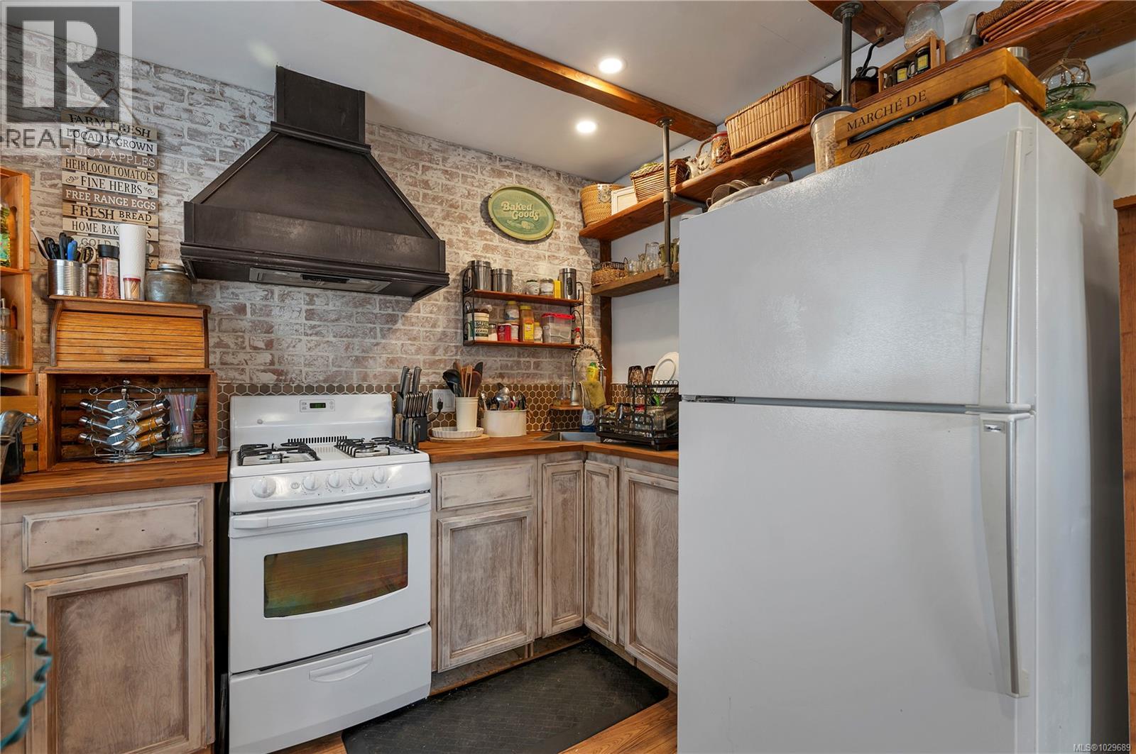 4005 Island Hwy S, Campbell River