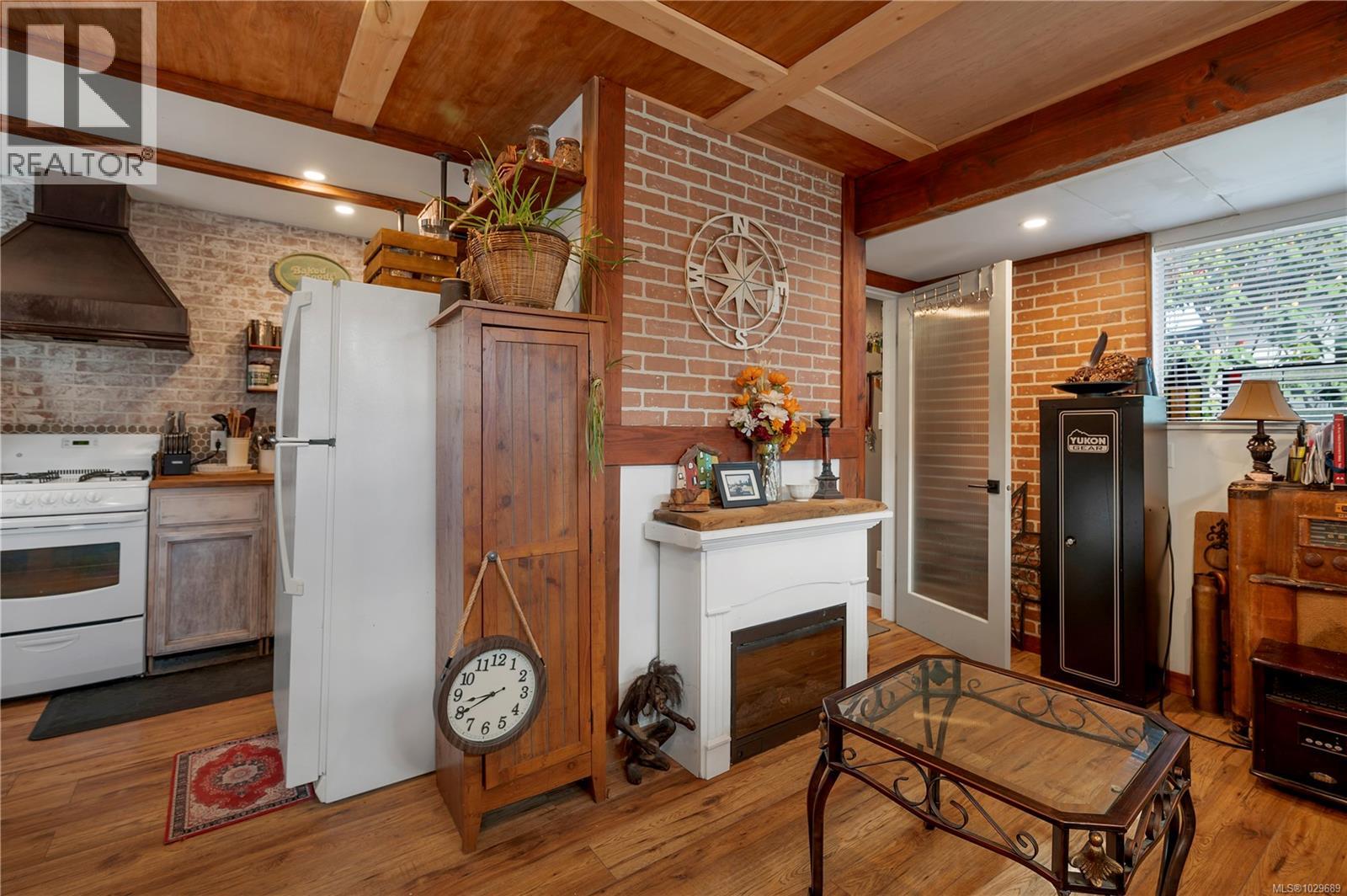 4005 Island Hwy S, Campbell River