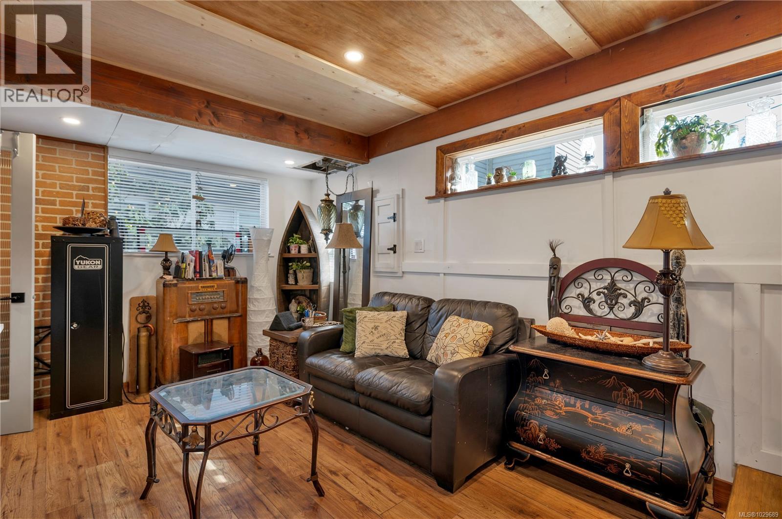 4005 Island Hwy S, Campbell River